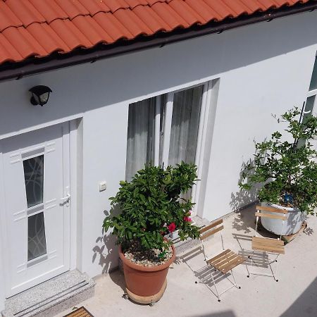 Appartamento La Vie Krk Krk Town Esterno foto